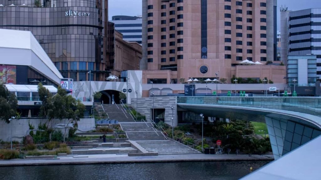 Praktische Anleitung fur osterreichische Creator: wie man agyptische Marken auf Takatak anspricht, mit Taktiken fur Tourism-Board-Kollaborationen und konkreten Outreach-Schritten.