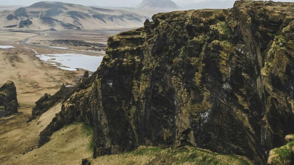 Praktischer Guide fur osterreichische Creator: Wie du kanadische Marken auf Twitch ansprichst, ShortForm Branded Videos pitchst und langfristige Kooperationen gewinnst.