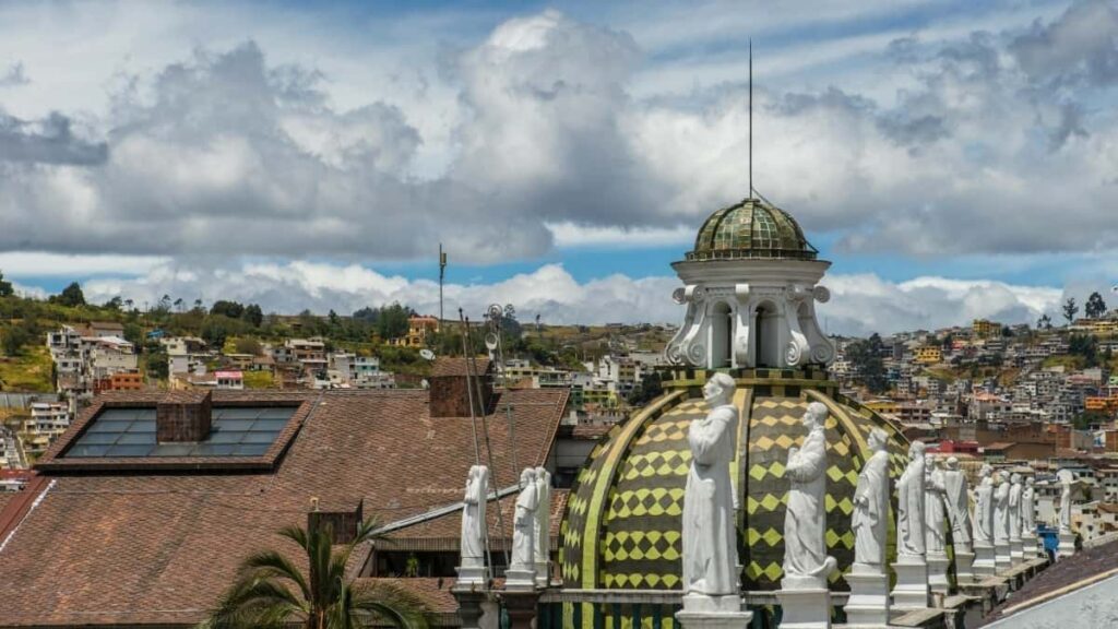 Praxis-Guide fur Creator in Osterreich: Wie du Tschechische Marken uber Snapchat erreichst, kooperationen landest und Trending-Products reviewst mit konkreten Kontaktwegen, Pitch-Templates und rechtlichen Basics.