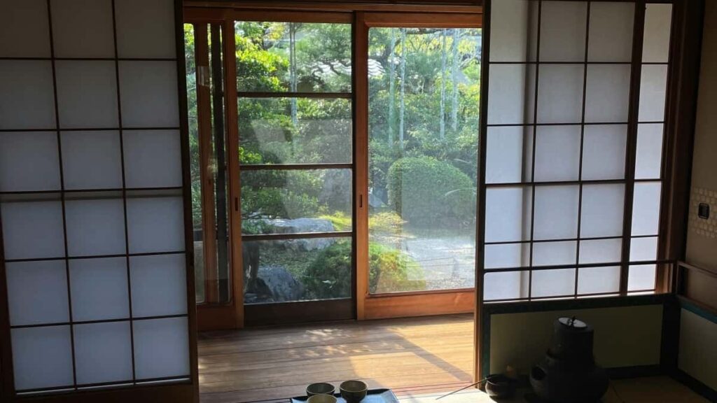 Praxisguide fur osterreichische Creator: wie du panamaische Marken auf Facebook erreichst, Produktvorteile klar kommunizierst und Affiliate-Partnerschaften sinnvoll nutzt.