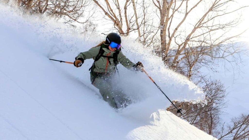 Praxisleitfaden fur osterreichische Creator: wie du bahrainische Marken uber Apple Music kontaktierst, Glaubwurdigkeit ins MediaKit holst und lokale Partnerschaften smart pitchst.