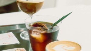 Praktische Anleitung fur osterreichische Advertiser, wie man gezielt Ukraine LinkedInCreator fur MicroInfluencer Produkttests findet, kontaktiert und rechtssicher testet.